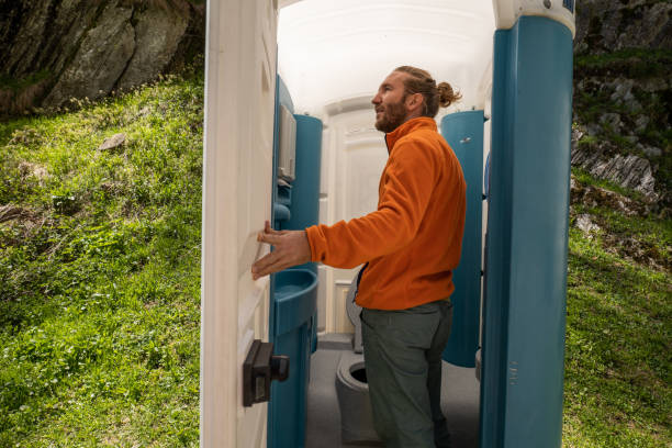 Best Portable restroom trailer rental  in Austin, MN