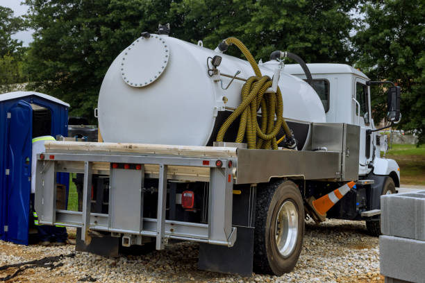Best Portable restroom trailer rental  in Austin, MN